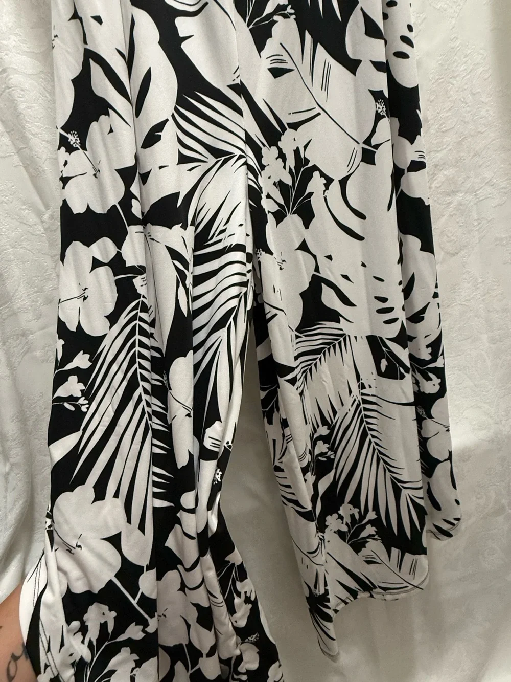 Sleeveless Black & White Tropical Print Jumpsuit